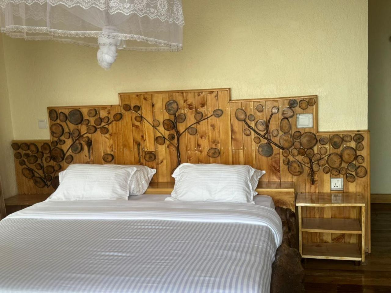 My Hill Eco Lodge Рухенгери Экстерьер фото